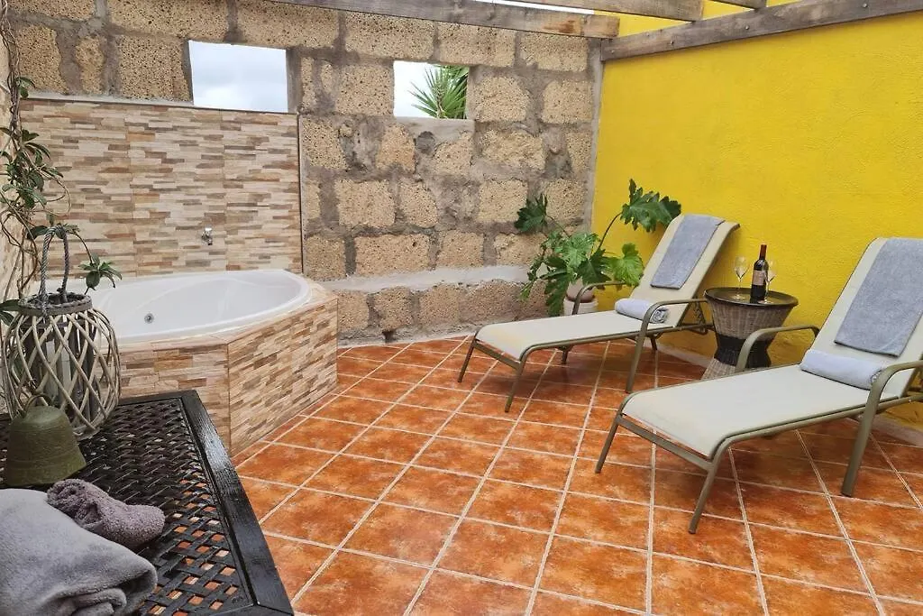 Lovely Two Bedroom Apartment With Amazing View Tejina de Isora