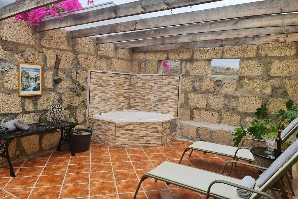 Lovely Two Bedroom Apartment With Amazing View Tejina de Isora